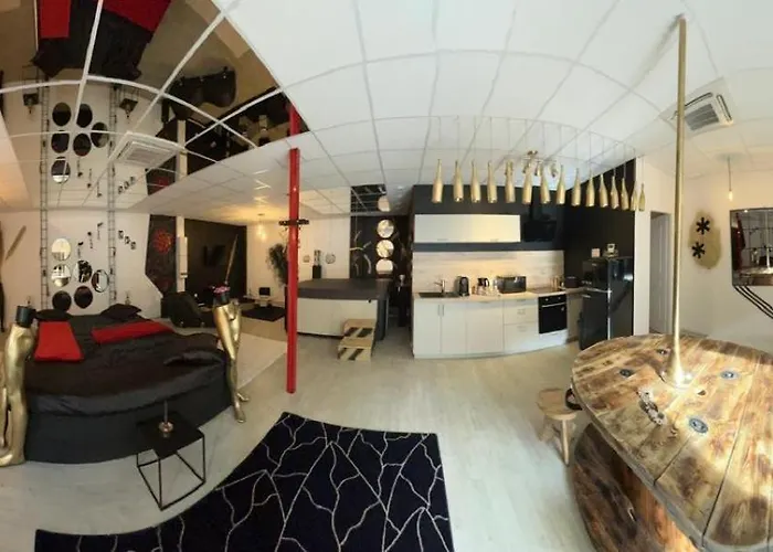 L'escapade Sensuelle - La D'epernay Lägenhet